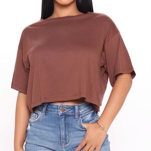 Brown cropped tee/tshirt. Crop top.